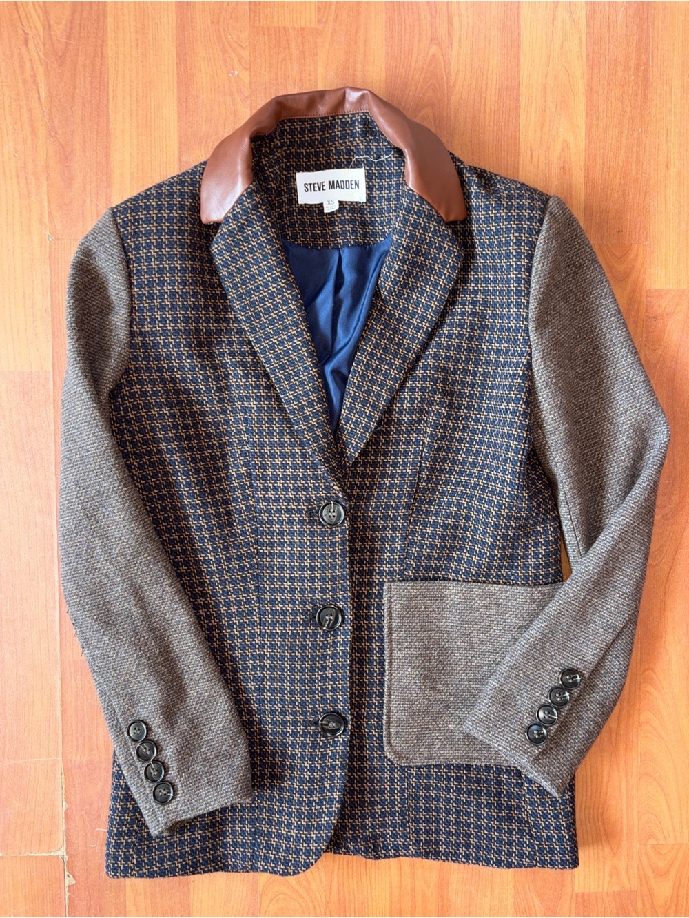 Steve Madden Brown & Navy Houndstooth Woman’s Blazer